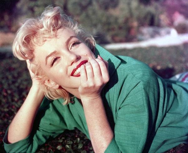 12. Marilyn Monroe'yu CIA öldürdü.