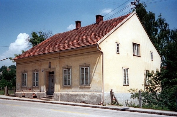 6. Адольф Гитлер