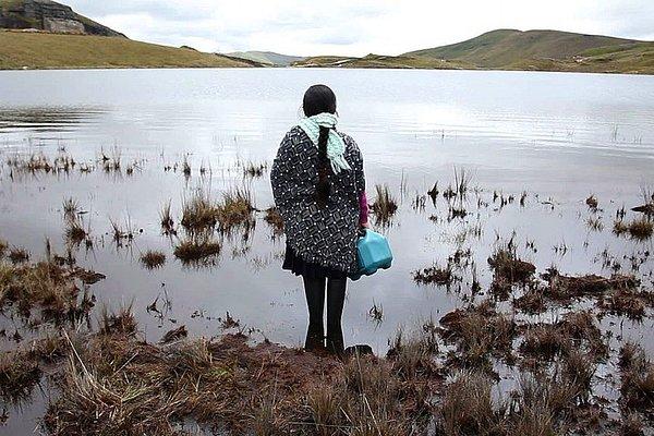 3. Gölün Kızı | Ernesto Cabellos | Peru | 2015