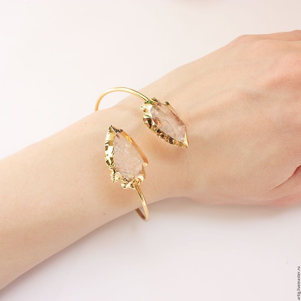 16. Стильный браслет-кафф