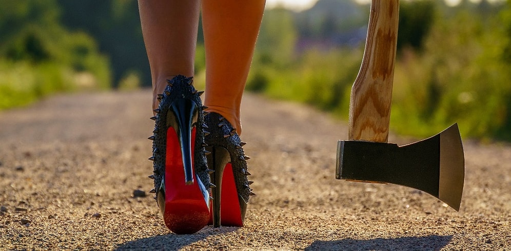 Как узнать, что она обиделась? 10 признаков