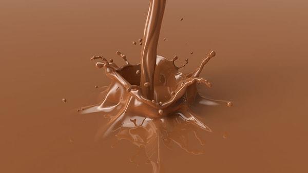 8. Çikolatalı süt ilk kez 1700'lü yılların sonlarında İrlanda'da Hans Sloane tarafından yaratıldı ve genellikle soğuk servis edildi.