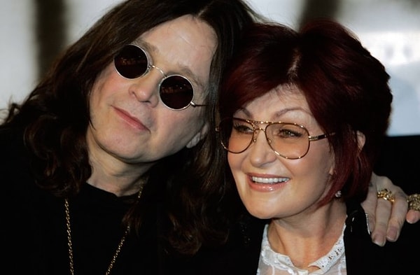 2. В мае Шэрон Осборн объявила о том, то она больше не живёт со своим мужем Оззи Осборном, с которым состояла в браке больше 30 лет