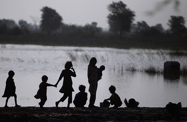 8. У вас есть одежда