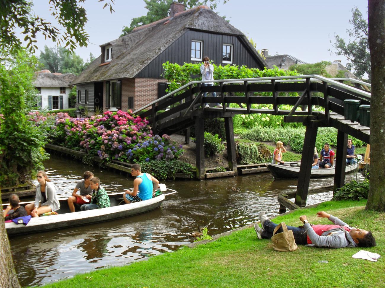 World's Most Peaceful Village: Giethoorn - onedio.co
