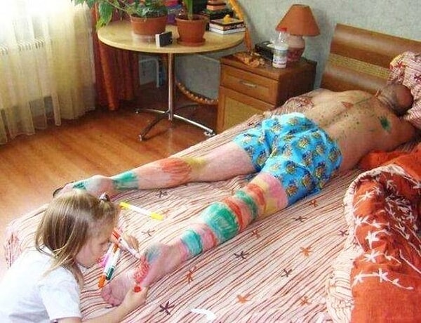 11. Но вы расслабьтесь и отдыхайте. Пусть весь мир подождет! Что бы там ни было 😆💪