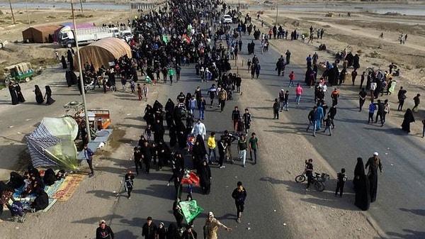 Şii hacılar Erbain Bayramı'nı kutlamak üzere bulundukları Kerbela'dan dönmekteydi