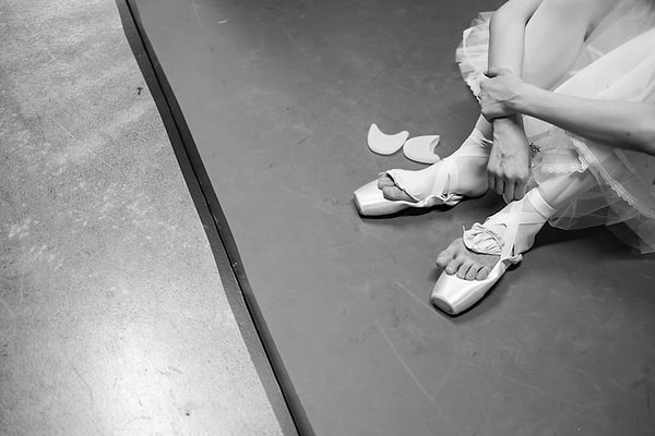 8. Что касается фотографирования, то этот талант 25-летняя девушка открыла в себе относительно недавно, когда ее парень подарил ей фотоаппарат.