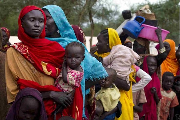 1. В Судане выходят замуж даже 10-летние девочки. В Пакистане ситуация еще хуже, ведь последнее время речь идет о 6 годах.