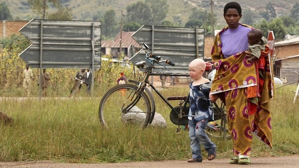 4. Во многих африканских странах женщинам запрещено носить брюки.