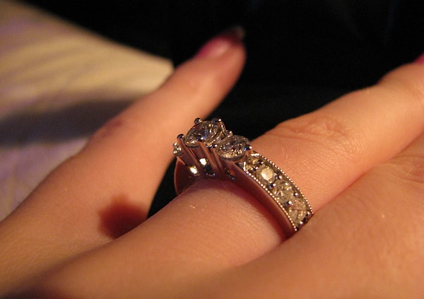 16. Колечко, на память колечко