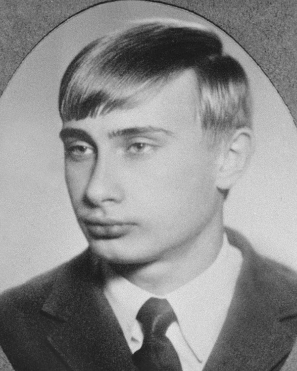14. Vladimir Putin 18'inde, 1970.