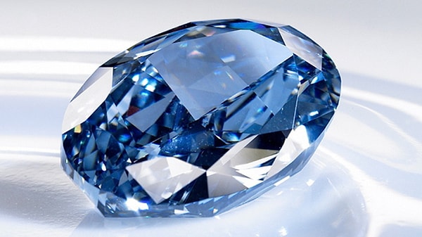 18. Кольцо - Chopard Blue Diamond - $16.26 млн.