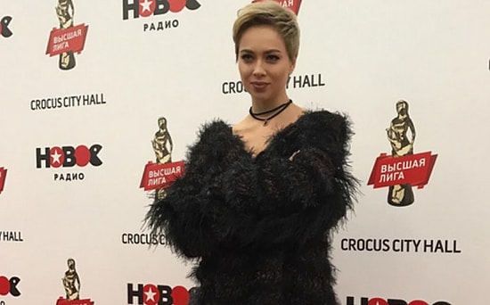 Настасья Самбурская впервые появилась на публике в новом образе