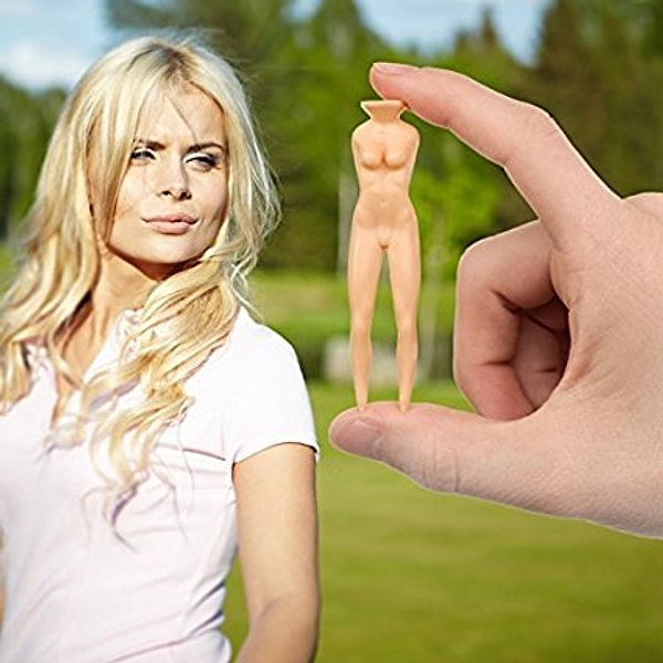 16. Подставка для мяча для гольфа в виде обнаженного женского тела