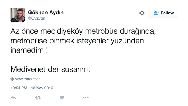 15. Metrobüsten Mecidiyeköy'de inebilmek için iki durak önceden inmek gerekiyor.