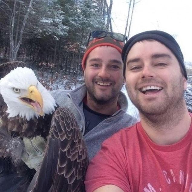 5. These brothers from Canada saved an eagle that had been caught in a trap!