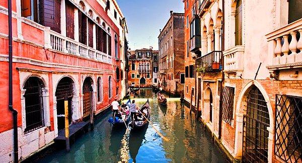 8. Venedik, İtalya