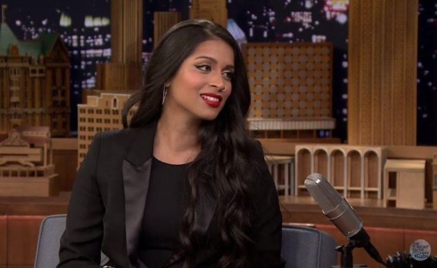 3. Lilly Singh'in eğlenceli videoları kendisine 2016 yılında 7.5 milyon dolar kazandırdı.