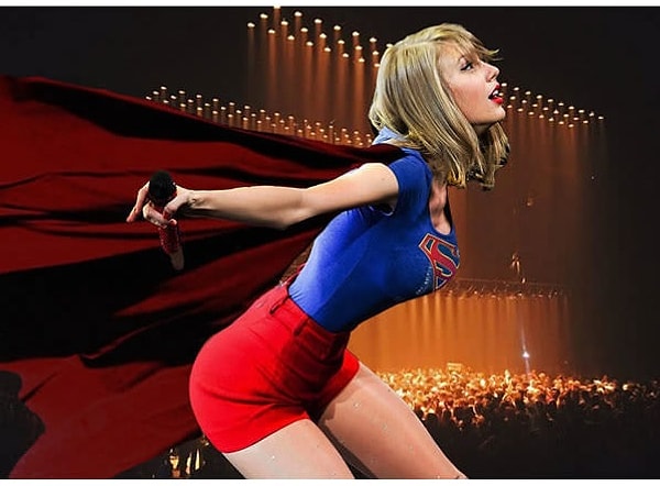 22. Еще один образ в плаще Супермена