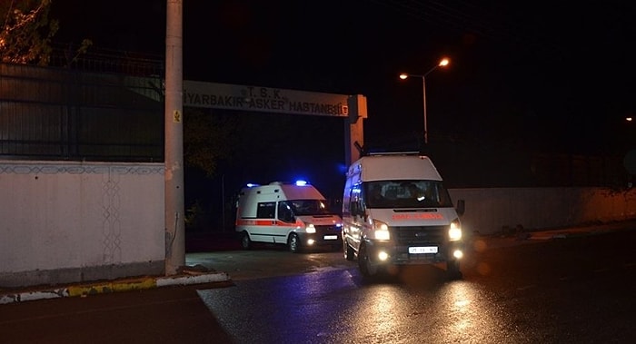 Diyarbakır'da Karakola Bomba Yüklü Araçla Saldırı