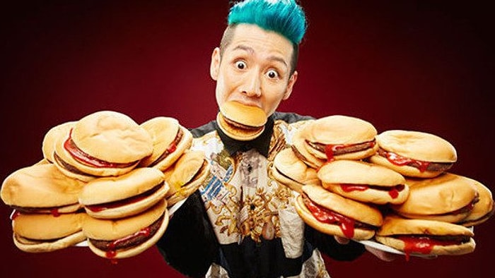 3 Dakika İçerisinde Hamburger Yeme Rekoru