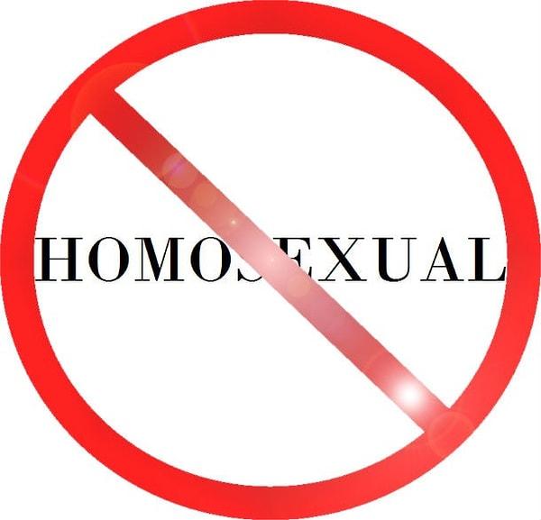 8. Hiç duymamış olabilirsiniz ama bazı rahipler 'eşcinsel şeytan çıkarma' da yapıyor.
