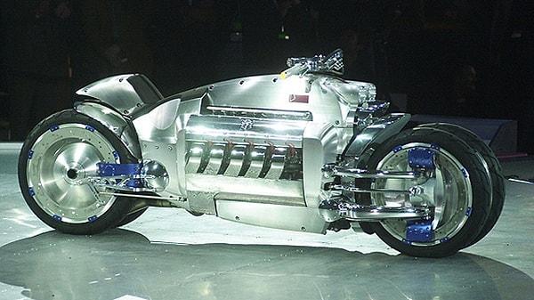 16. 700.000 Dolarlık Dodge Tomahawk V10 Motosikleti
