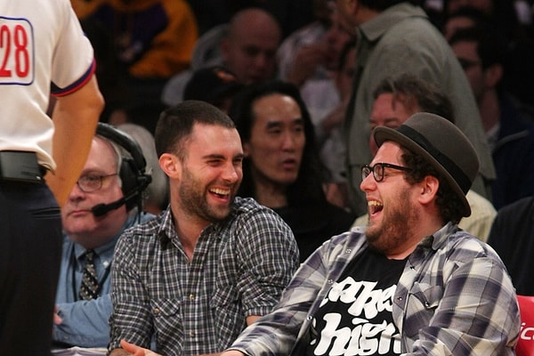 2. Адам Левин и Джона Хилл