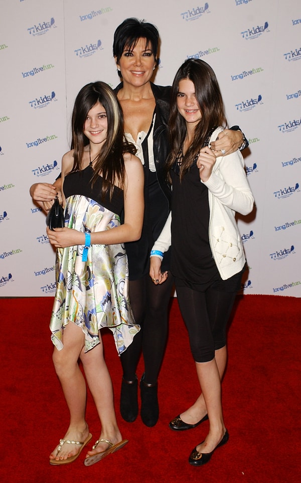 Тогда Крис все еще жила со своим вторым супругом Брюсом.