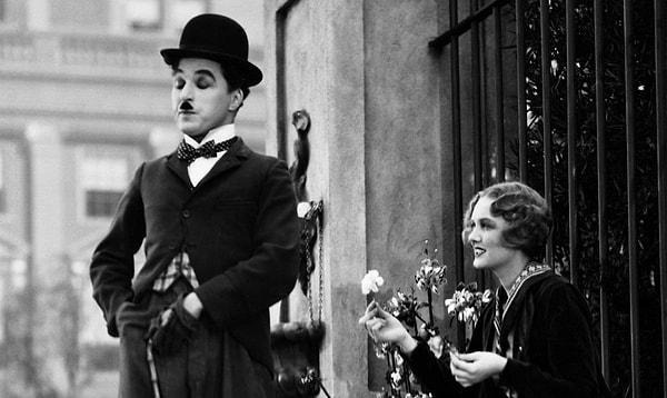 92. Şehir Işıkları (1931)  | IMDb 8.5