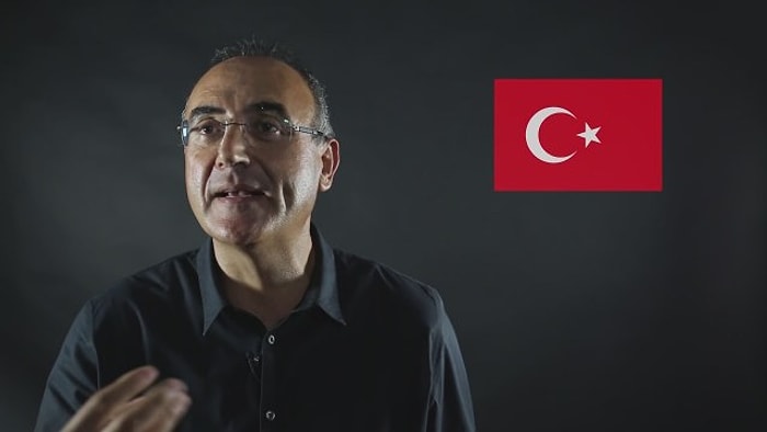 Sunay Akın'dan Türk Bayrağı'nın Öyküsü