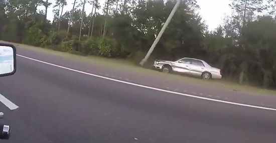 Kontrolünü Kaybetmiş Şekilde İlerleyen Aracı Fark Edip Şeker Hastası Şoföre Yardım Eden Güzel İnsanlar