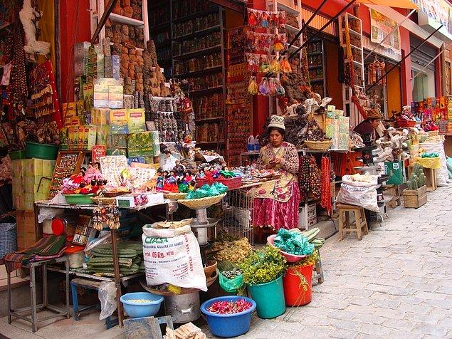 12. Dünya’nın en ilginç pazarlarıdan: The Witches' Market, La Paz