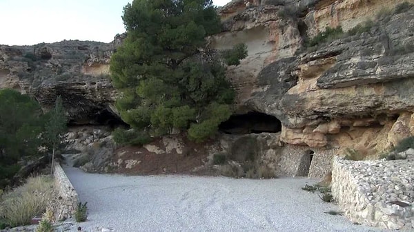 En belirgin ateş kalıntıları Cueva Negra Mağarası ile Gesher Benot Ya’aqov’da bulunmuştu