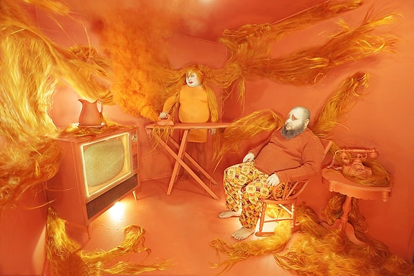 7. "Я чувствую себя так, словно я рисую карикатуры людей из реальной жизни, но потом вместе с моими персонажами я отправляюсь в другой мир!"