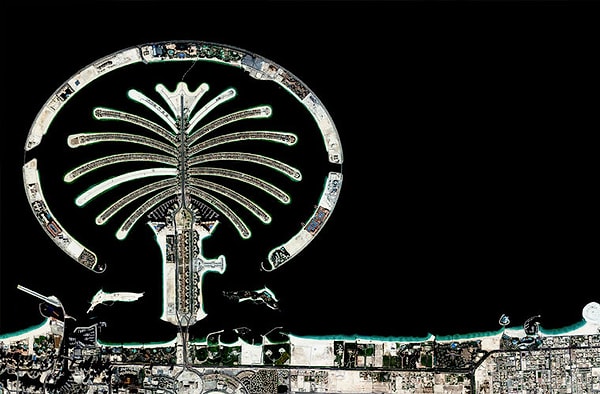 1. Итак, давайте начнем с самого простого. Узнаете город?