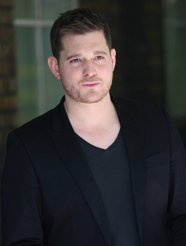 2. Майкл сообщил об этом своим фанатам через социальные сети, попросив молиться за них и уважать их частную жизнь: