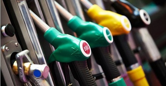 Benzin Fiyatlarına Yeni Zam Sosyal Medyanın Gündeminde