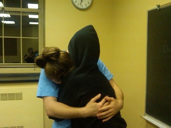 21. Фото с серийным убийцей из "Крика"? А почему бы и да?