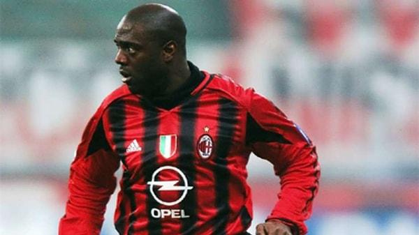 5. Ancak çok az kişinin dikkatini çeken bir ayrıntı vardı. O dönem yedeklerinden bile iddialı bir takım çıkarabilecek AC Milan'ın Şampiyonlar Ligi kafilesine son anda dahil olmuş, adı sanı bilinmeyen bir futbolcu: Harvey Esajas.