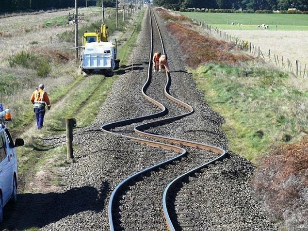 15. This railway in New Zealand which was severely damaged after an earthquake in 2010.