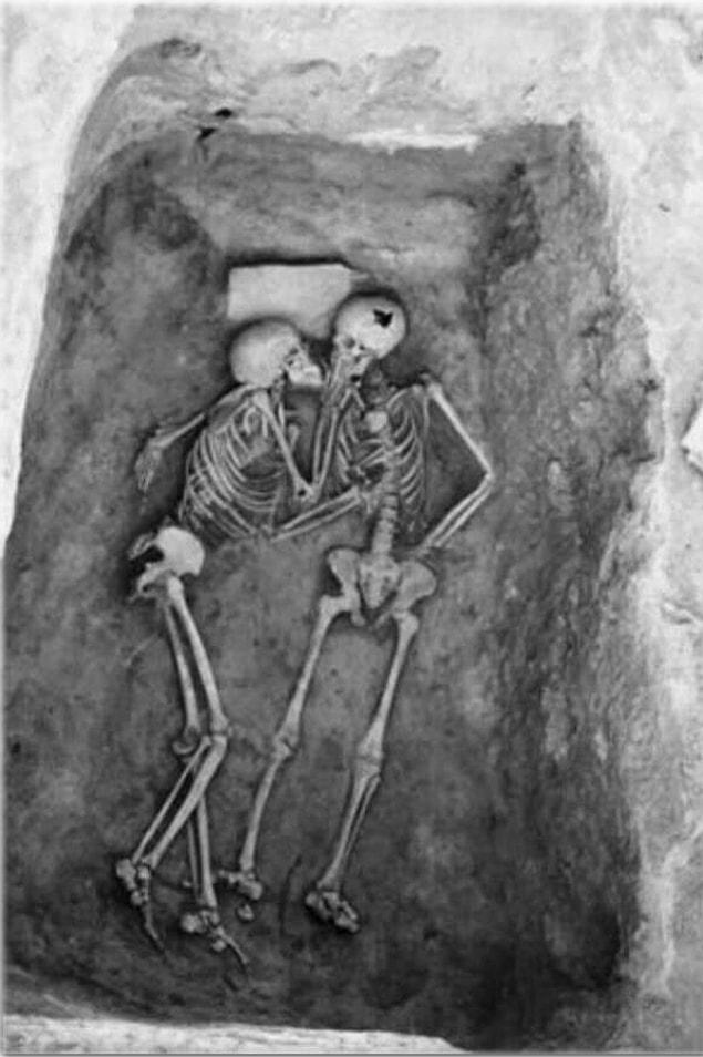 22. A 2800-year-old kiss.