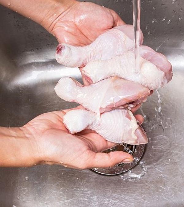 8. Konu et ürünleri olunca insanlar genellikle iki gruba ayrılır: kullanmadan önce yıkayanlar ve yıkamayanlar.
