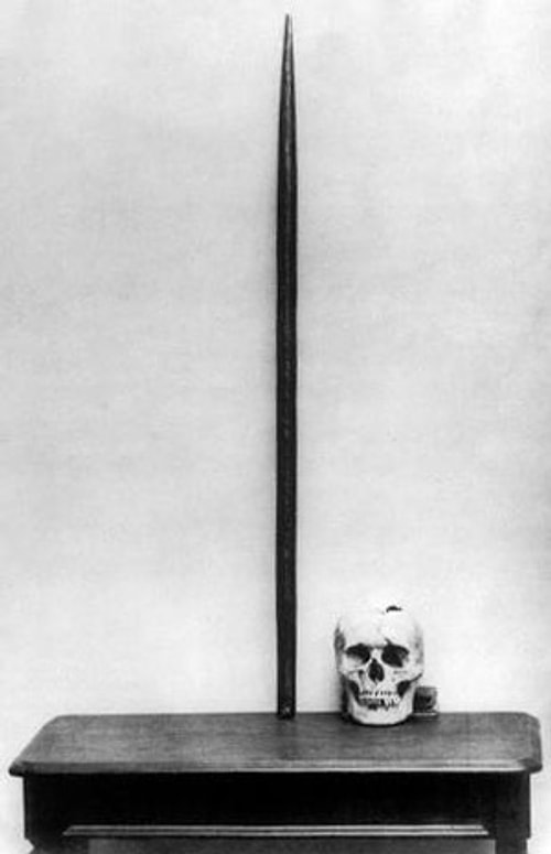 After some time, Gage started to experience convulsions of increasing severity, and consequently died in 1860, somewhere near San Francisco.