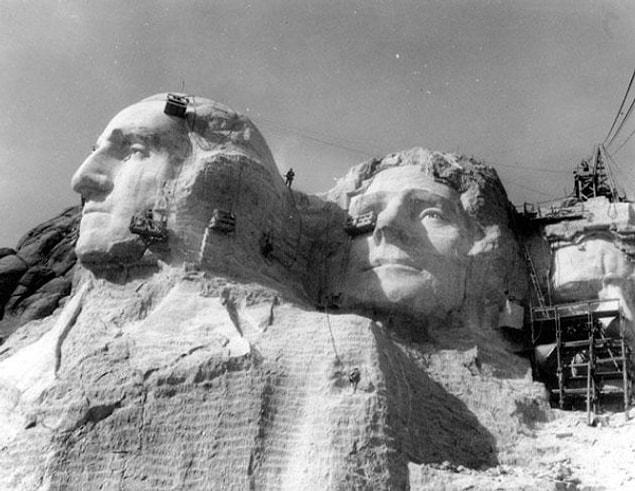 2. Construction of Mount Rushmore