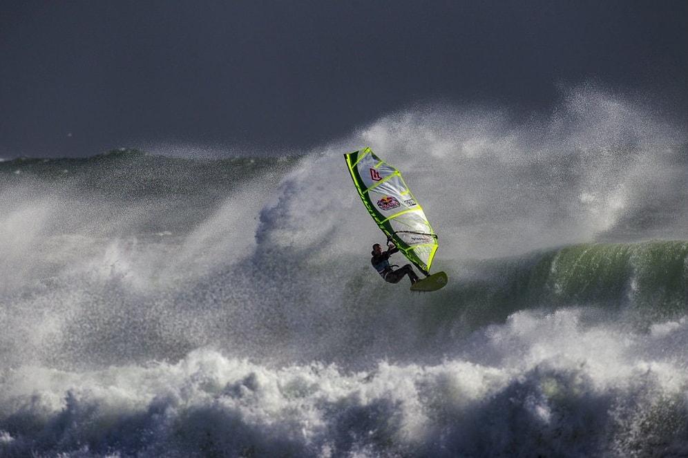 These People Are Windsurfing In Extreme Hurricane Conditions!