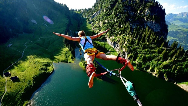 Bungee jumping yapmak