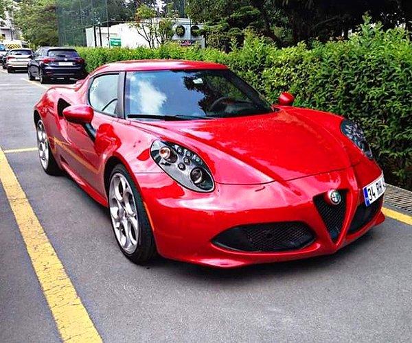 27. Alfa Romeo 4C