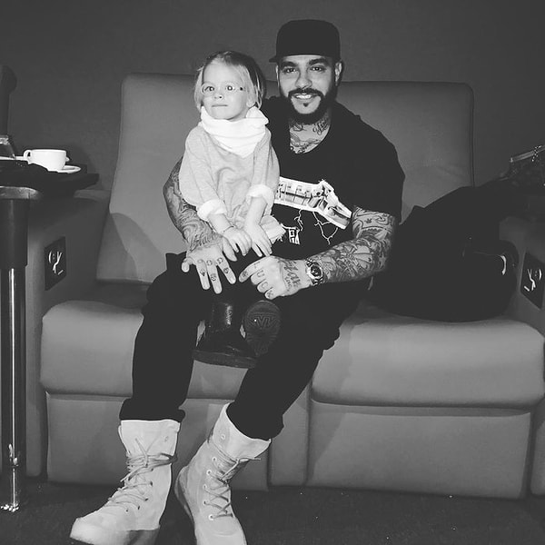 1. Рэпер Тимати больше всего на свете любит свою двухлетнюю дочку Алису